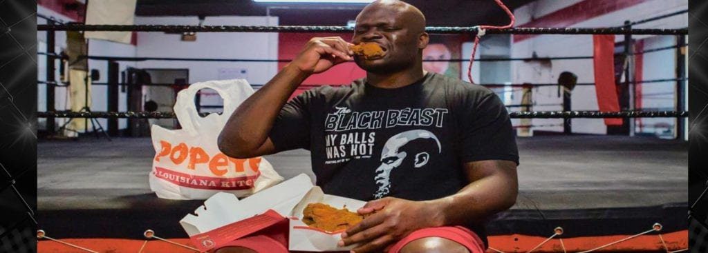 Derrick Lewis pollo frito