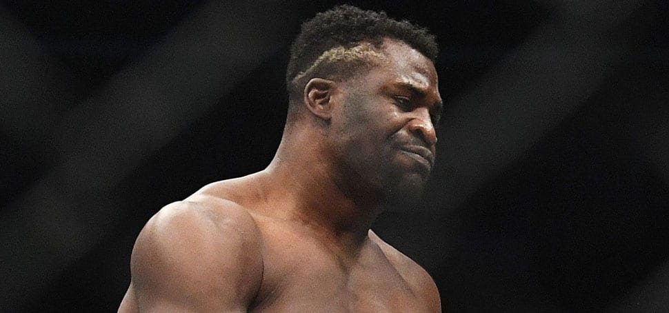 Francis Ngannou frustrado