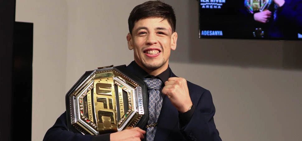 Brandon Moreno belt